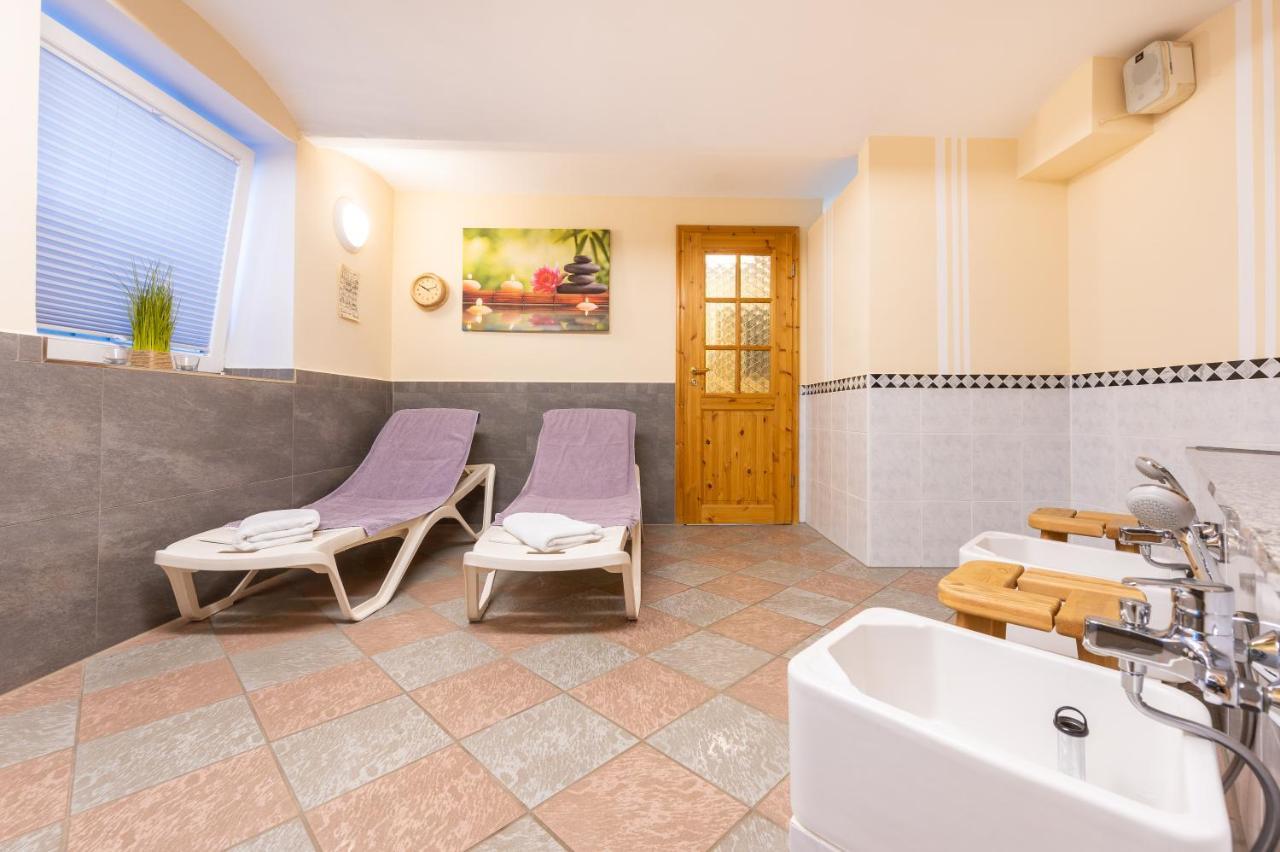 Hotel Garni Getreuer Eckart 3*